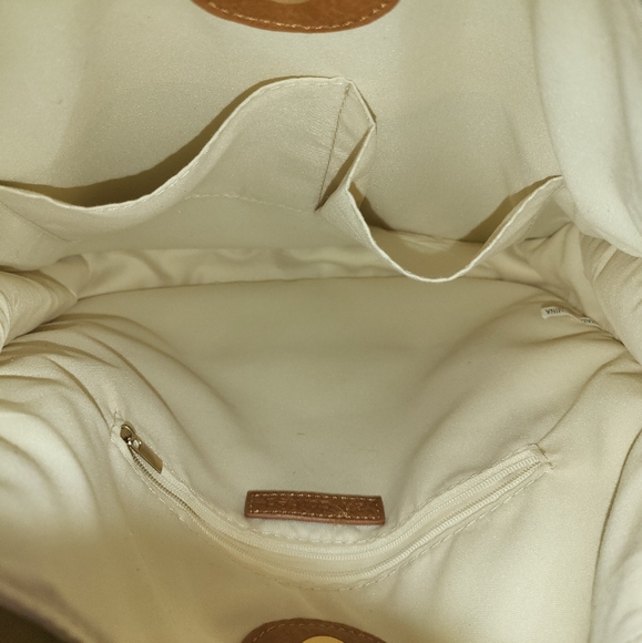 NWOT ah dorned handbag with adjustable pink guitar strap - Picture 3 of 11